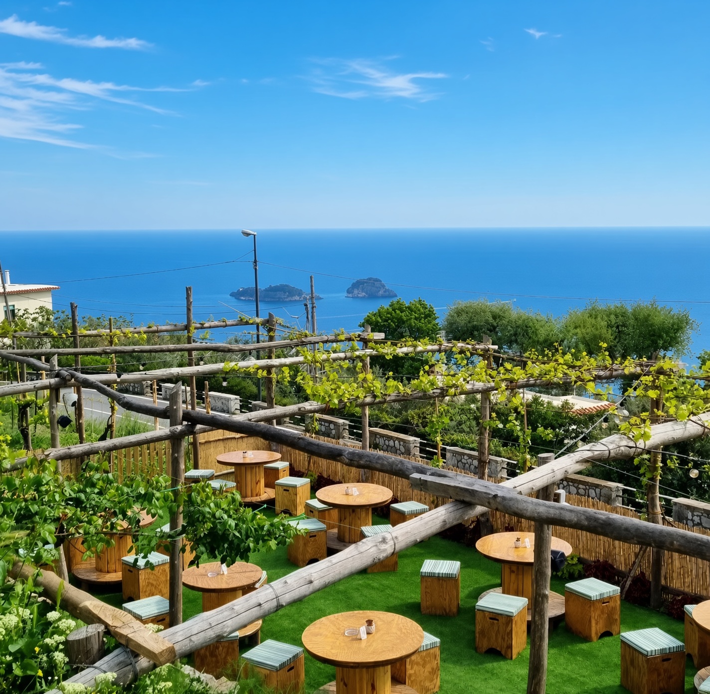 La terrazza con vista panoramica su Li Galli